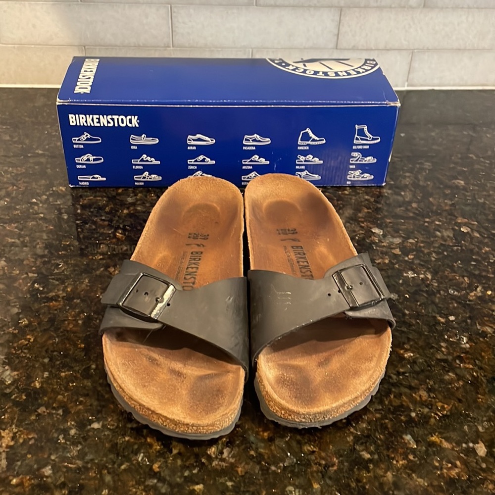 Birkenstock Madrid Slip on size 39 narrow